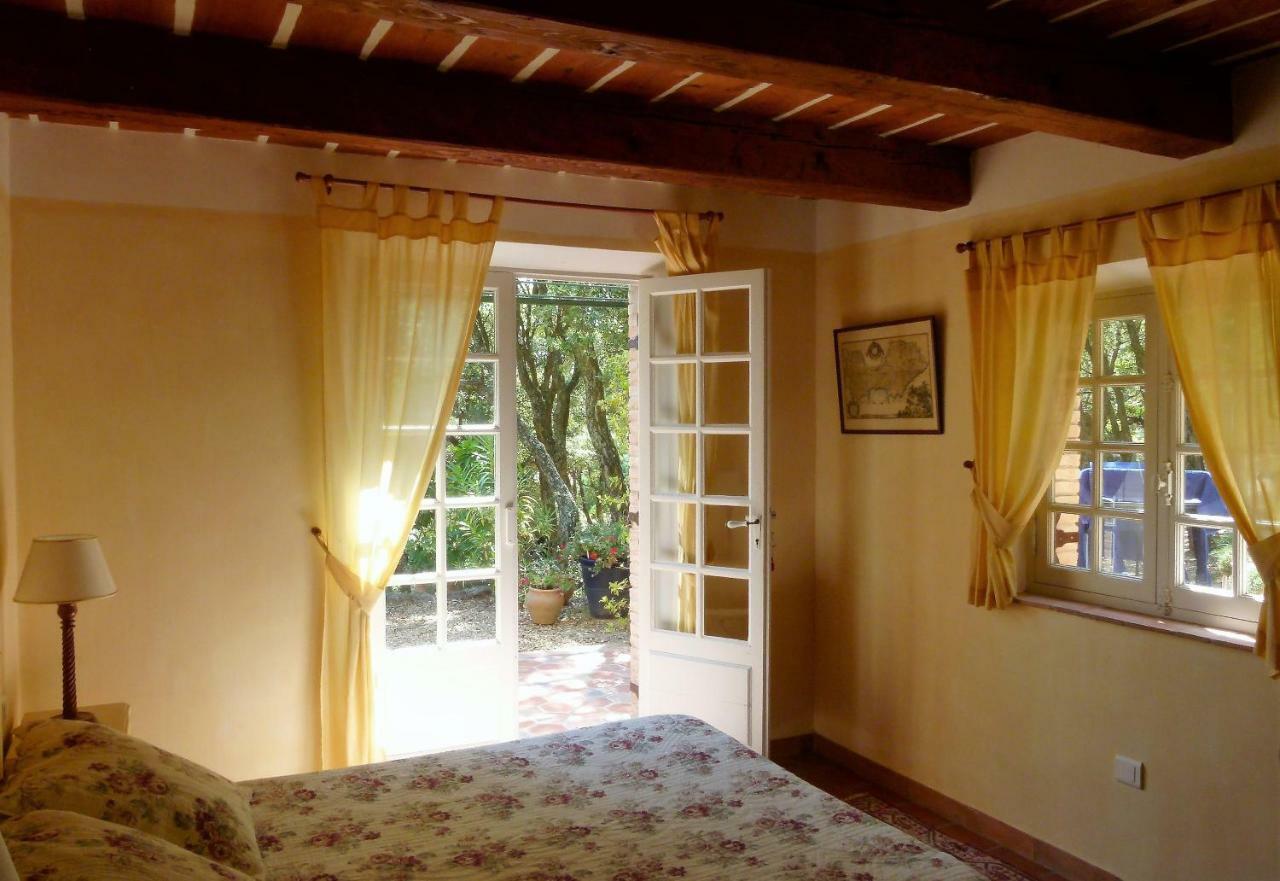Le Bastidon Saint-michel Couette-café